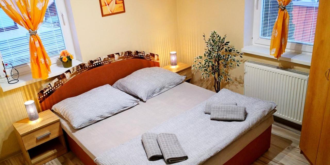 Apartmany Riviera A Chalupa Riviera Liptov, Besenova Bagian luar foto