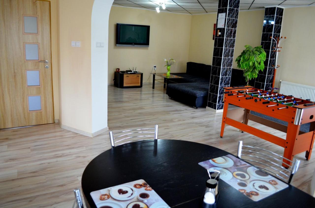 Apartmany Riviera A Chalupa Riviera Liptov, Besenova Bagian luar foto