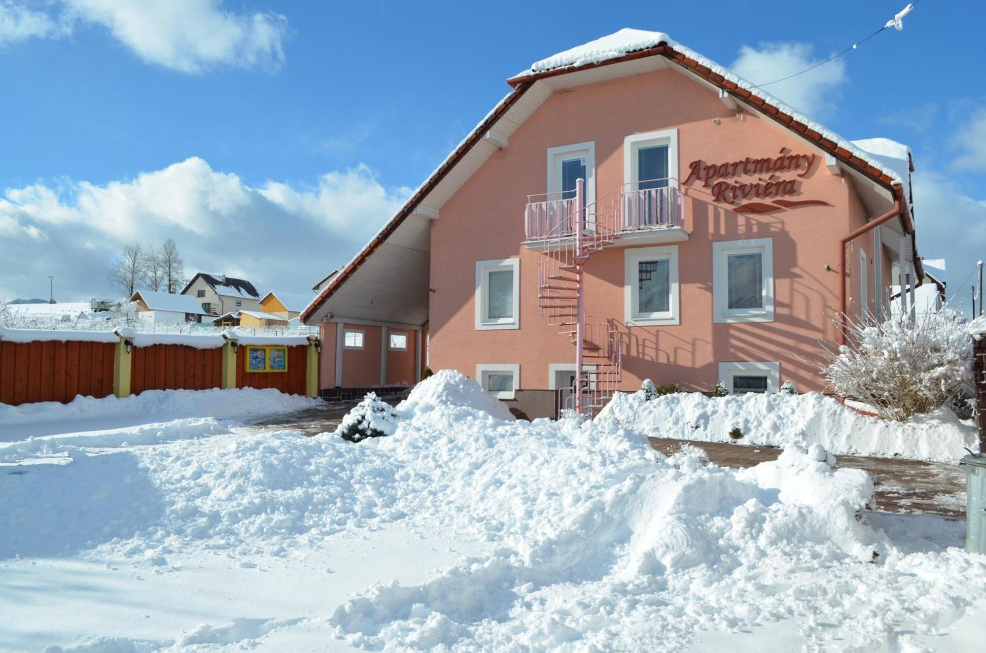 Apartmany Riviera A Chalupa Riviera Liptov, Besenova Bagian luar foto
