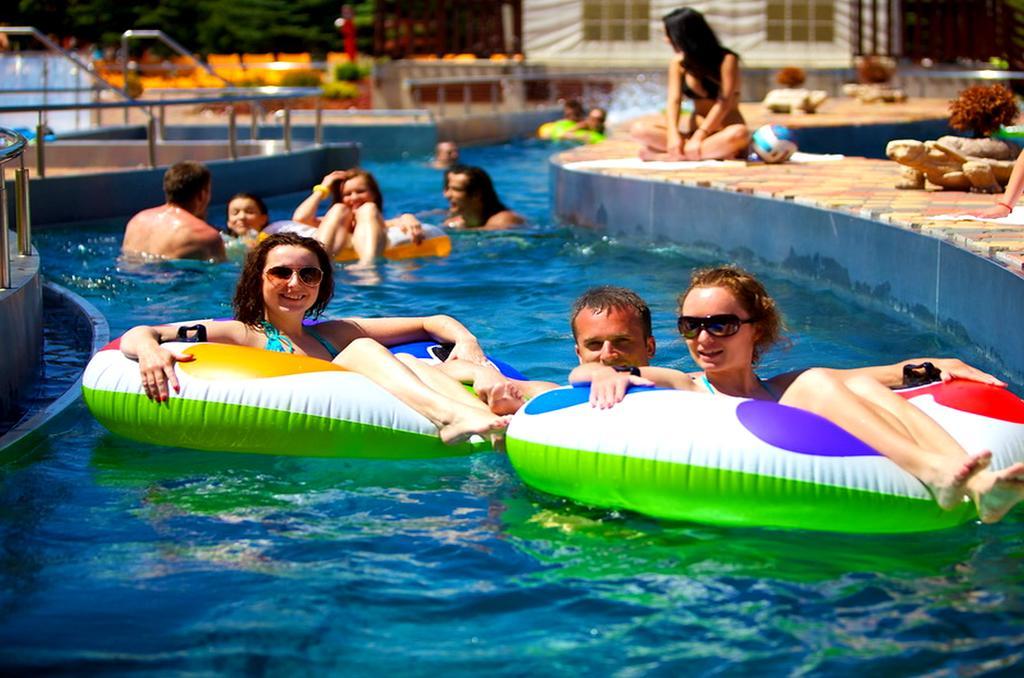 Apartmany Riviera A Chalupa Riviera Liptov, Besenova Bagian luar foto